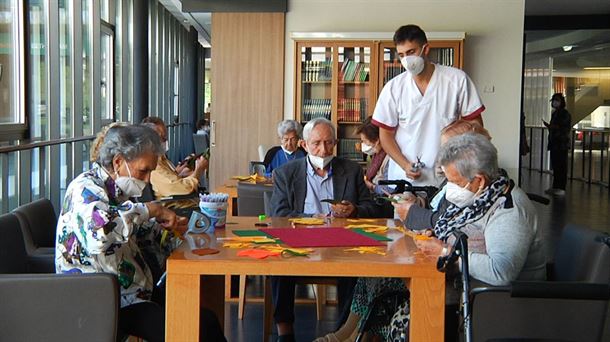 Kontsumobide anima a denunciar las cláusulas abusivas que se detecten en las residencias de mayores