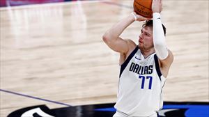 Luka Doncic esloveniarrak marka historikoa ezarri du NBAn