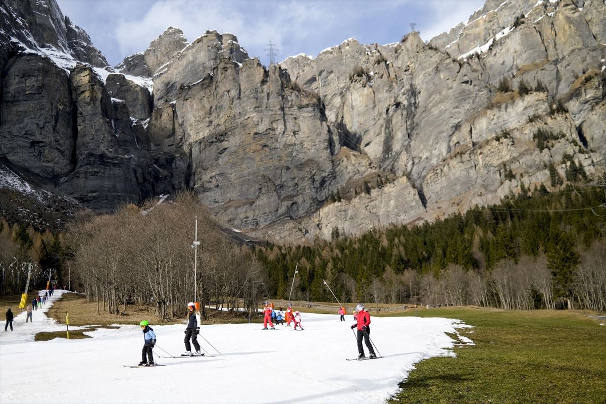 Una pista con nieve artificial en Suiza. Foto: EFE