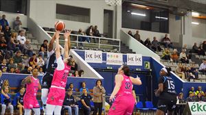 Araskik irabazi du IDK Euskotrenen aurkako euskal derbia (73-75)