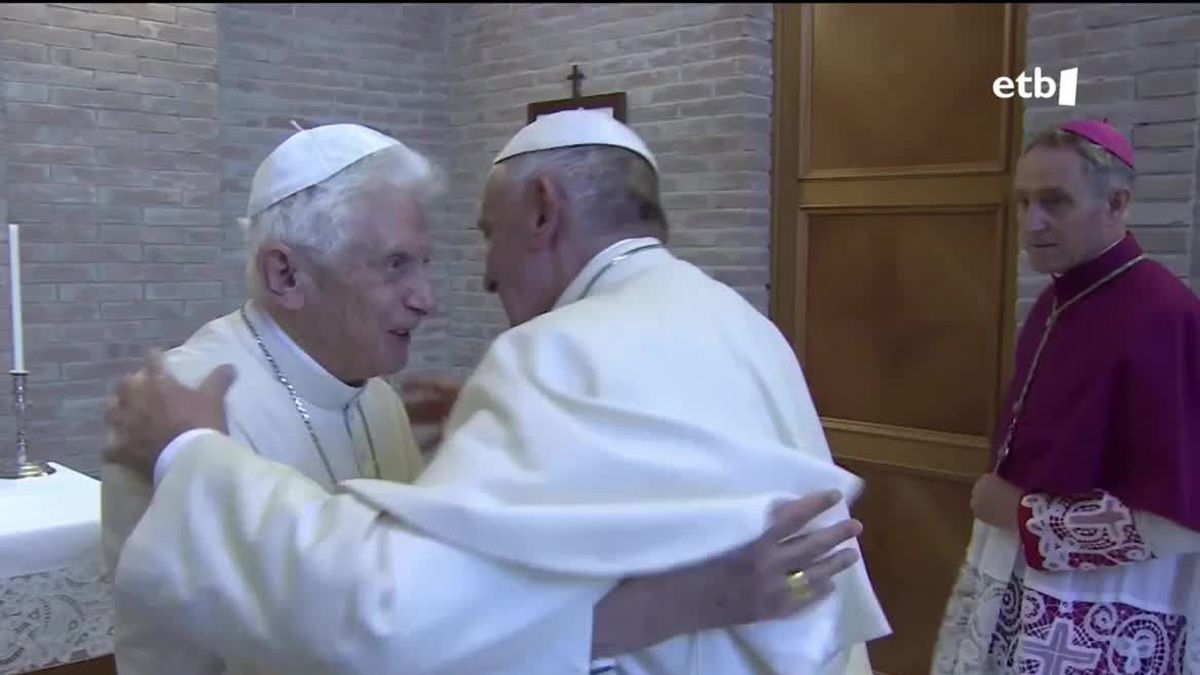 Benedicto XVI, en su despedida. Foto: Efe