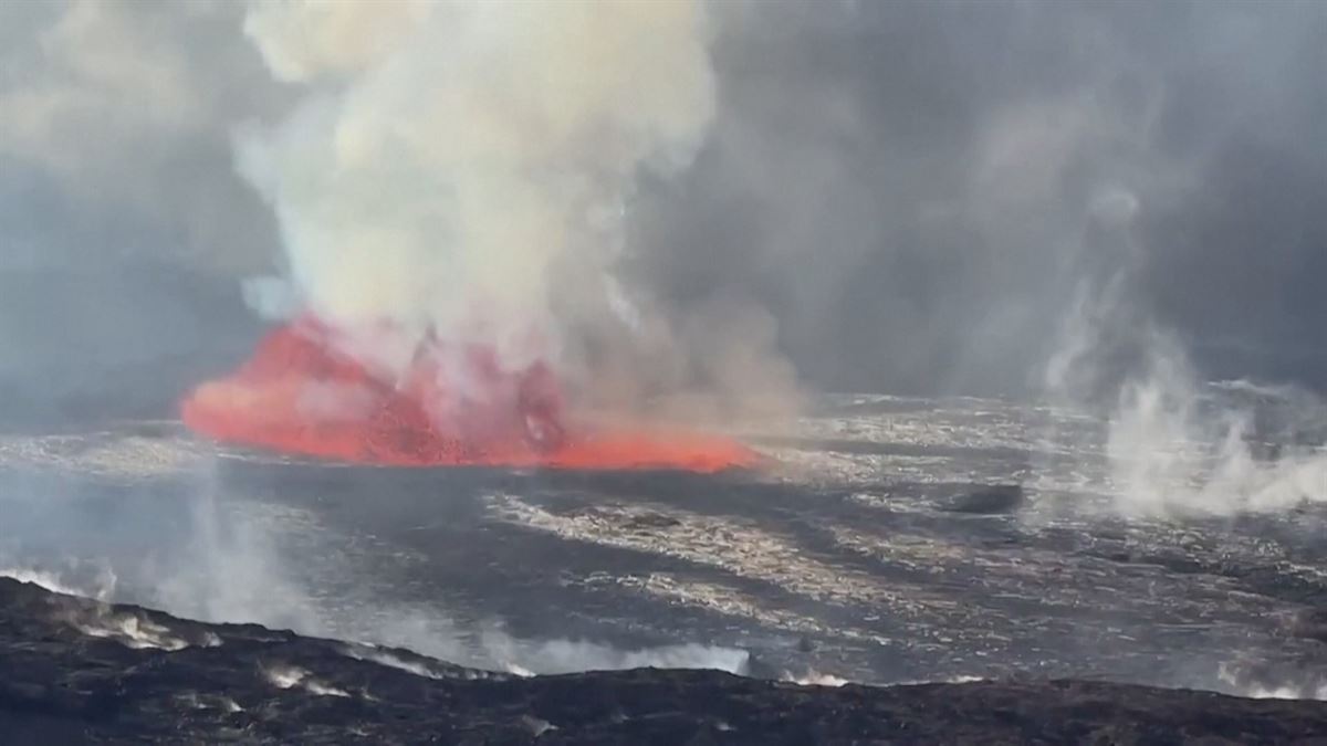 Erupción del Kilauea. Imagen obtenida de un vídeo de Agencias.