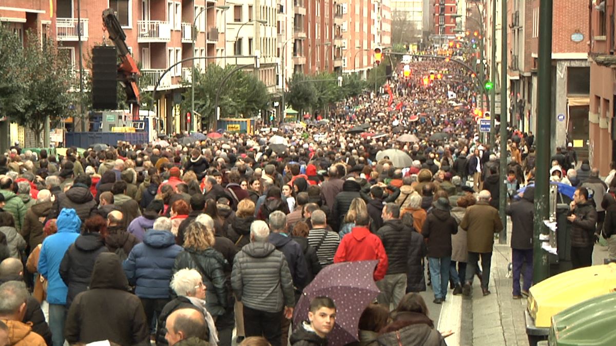 La marcha por los derechos de los presos llena las calles de Bilbao