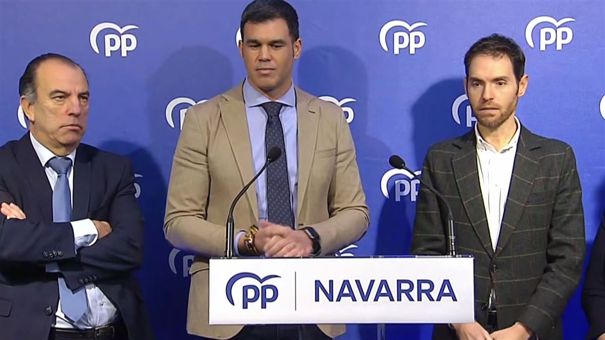 Sayas y Adanero han firmado un acuerdo con el PP de Navarra