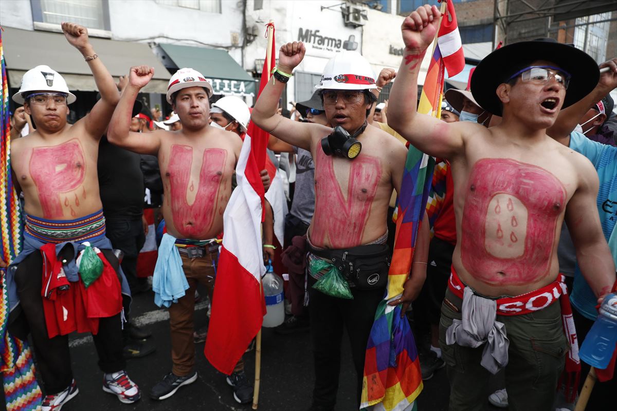 Manifestariak, Lima hirian. Argazkia: EFE
