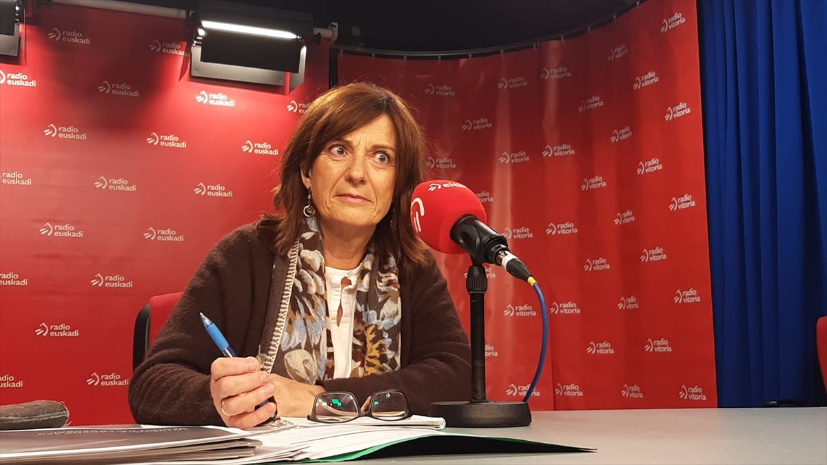 Amilibia, en los estudios de Radio Euskadi en Vitoria-Gasteiz. 