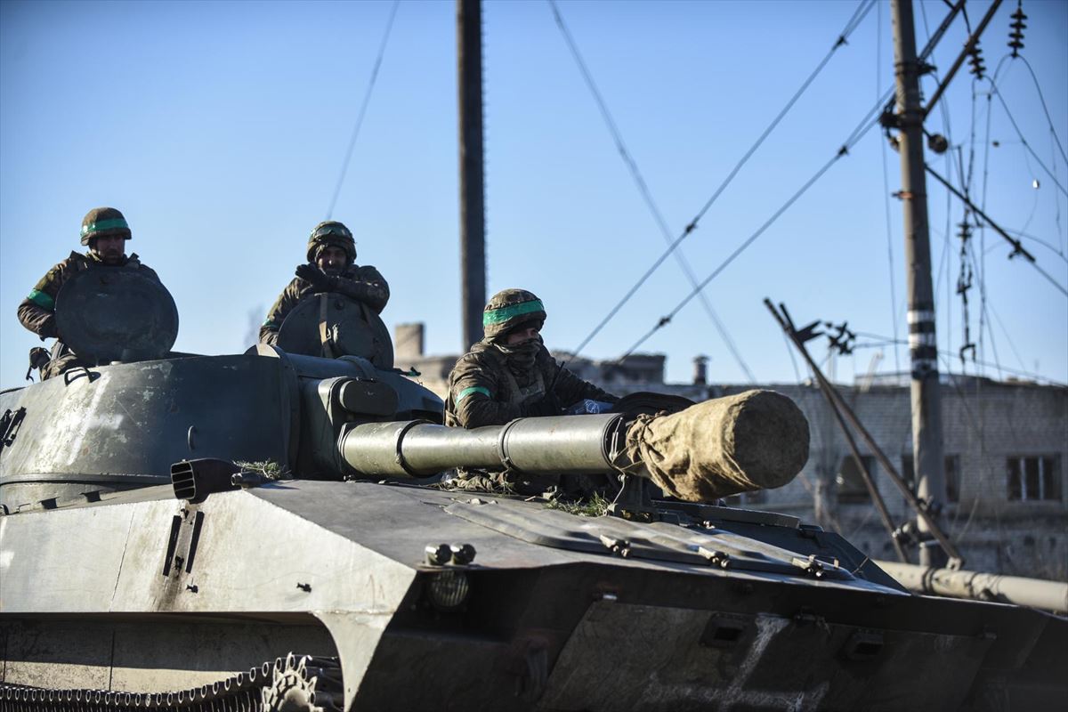 Estatu Batuen ustez Alemaniak emango du Leopard tankeak Ukrainara bidaltzeko baimena. Foto: EFE.