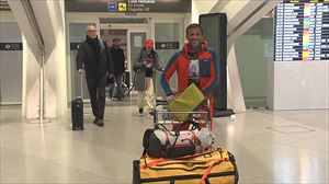 Alex Txikon iritsi da Euskal Herrira