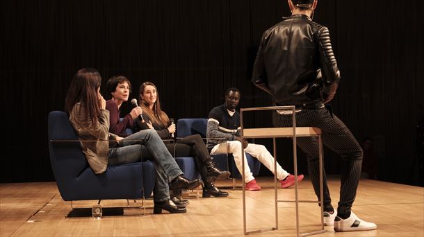 Preestreno de 'Review: Aita Mari' . Imagen: EITB