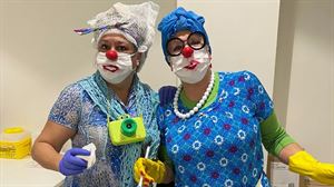 'Express your clown', un año sonriendo a pacientes adultos