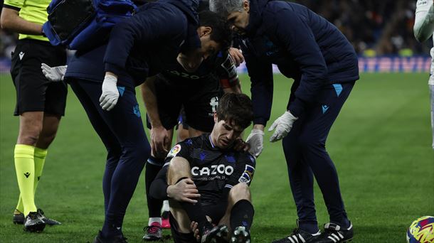 Aritz Elustondo se lesionó en el Bernabéu, el domingo pasado. Foto: EFE. 