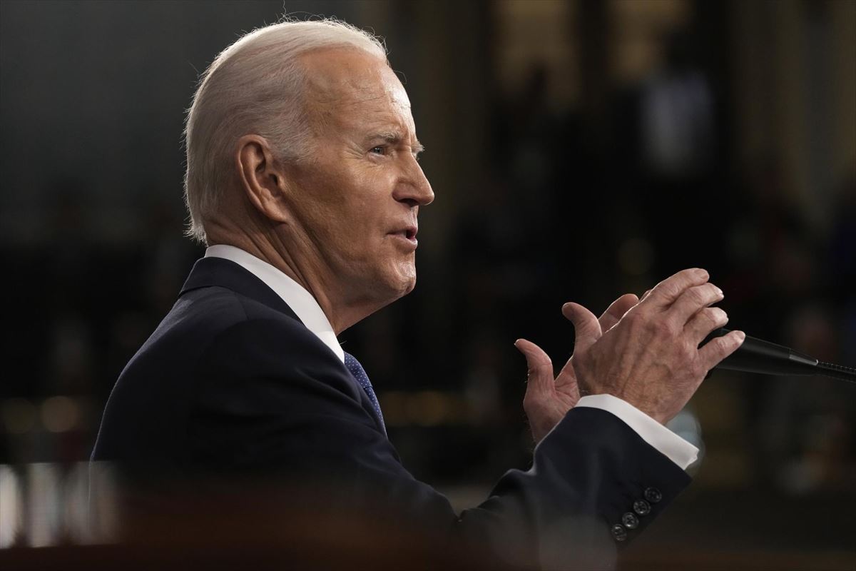 Joe Biden, batasunaren egoerari buruzko hitzaldian