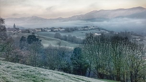 Amanecer hoy en Altzo. Foto:Txomin Rezola Clemente. 