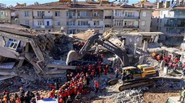 La última hora del terremoto de Turquía: ordenan la detención de arquitectos del país