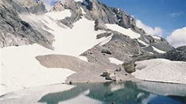 Tomando el pulso a los Pirineos: “Hay glaciares que actualmente están muriendo” 