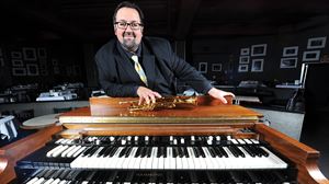 Amplio repaso de la trayectoria de Joey DeFrancesco, organista fallecido el pasado mes de agosto