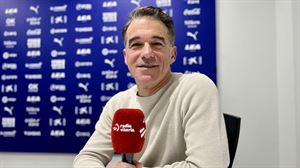 Luis García Plaza: ‘Si subimos a Primera División tengo contrato con el Alavés’