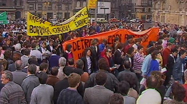 Manifestazioa 1984ko martxoaren 8an, Bilbon. Irudia. EITB