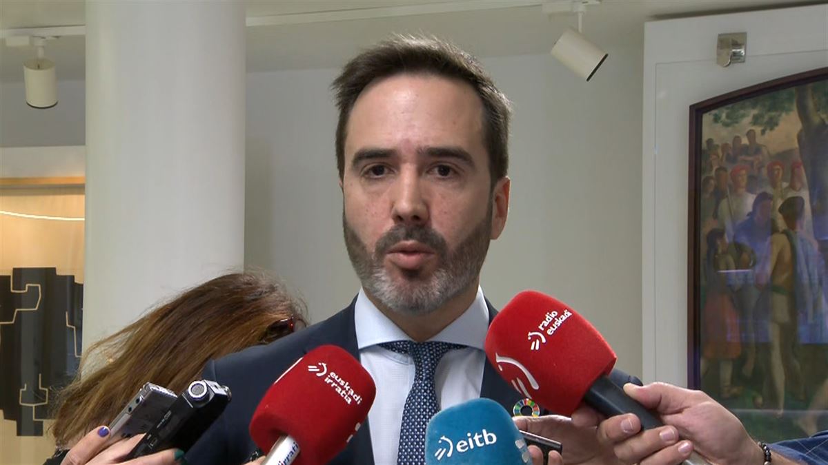 Javier Hurtado, consejero de Turismo del Gobierno Vasco. Imagen de un vídeo de EITB Media.