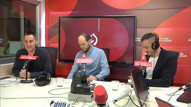 Debate en los estudios de Radio Euskadi, este sábado. Foto: EITB Media