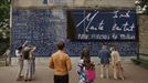 Los vascos conquistan Hollywood: brujas, un detective privado y un muro de París con una frase en euskera