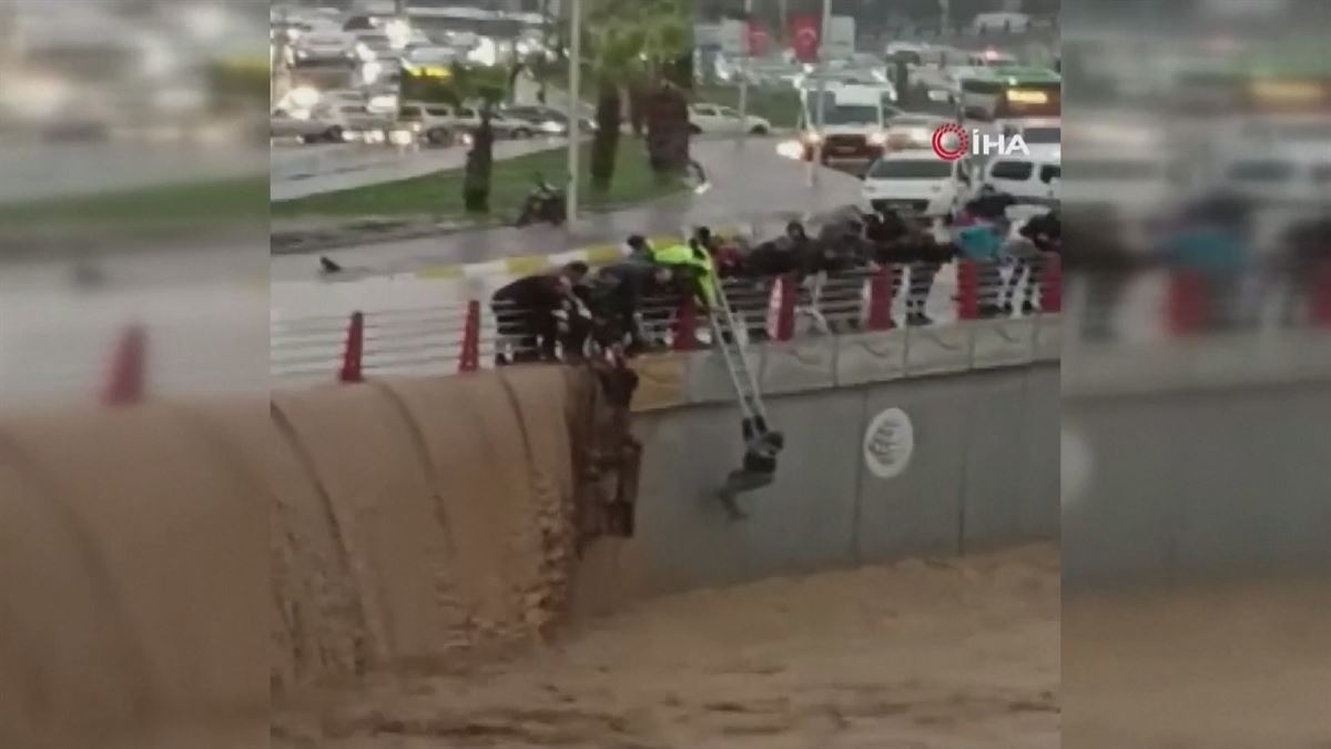 Inundaciones en Turquía. Imagen obtenida de un vídeo de Agencias.