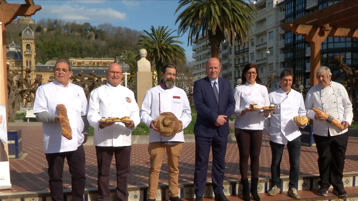 Panaderos y pasteleros de la CAV se reunen para denunciar su situación. Imagen de un vídeo de EITB.