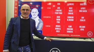 Kepa, David Garcia, I. Martinez, Zubimendi, Merino, Oyarzabal eta Nico Williams, De la Fuenteren deialdian