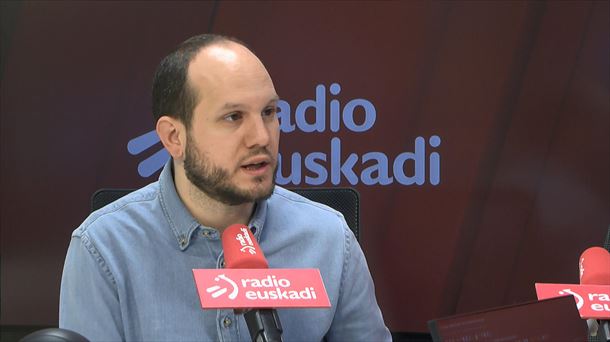 Iñigo Martínez, hoy, en los estudios de Radio Euskadi. Foto: EITB Media