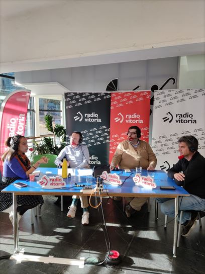 RV desde el CC Aldabe, tertulia