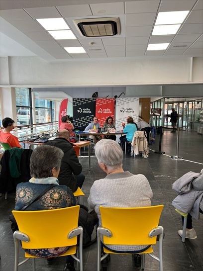Radio Vitoria Gaur desde el Centro Cívico Aldabe