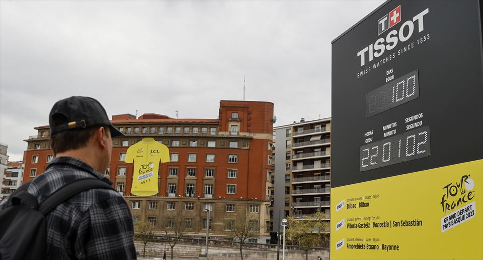 El reloj de la cuenta atrás del Tour de Francia 2023. Foto: EFE