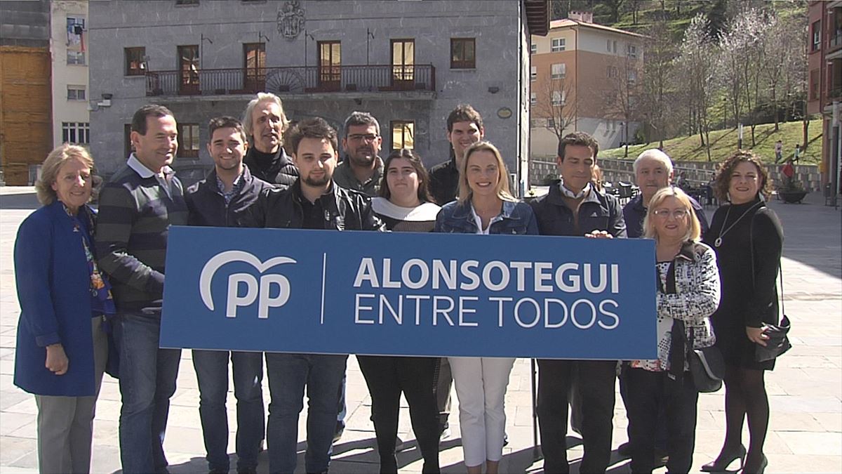 El acto del PP hoy en Alonsotegi. Captura de imagen de un vídeo de EITB Media.