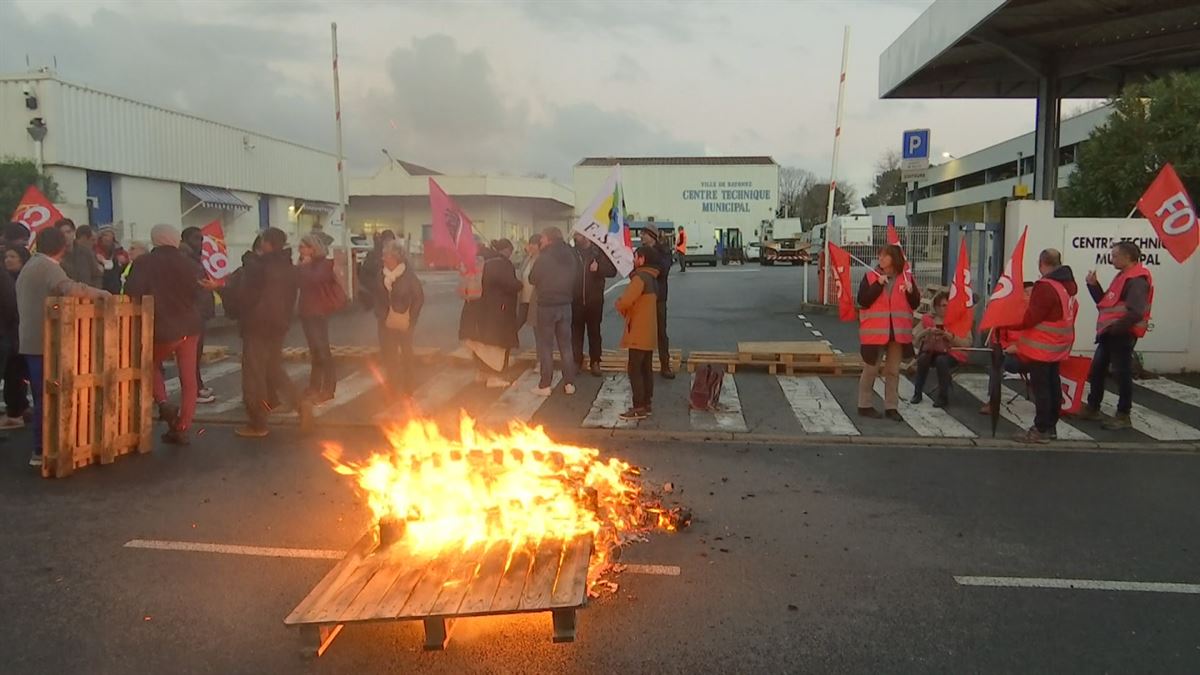 Protesta en Baiona. Imagen obtenida de un vídeo de EITB Media.