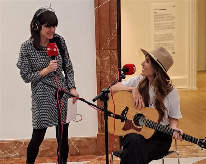 Noa Cliff junto a Miriam Duque