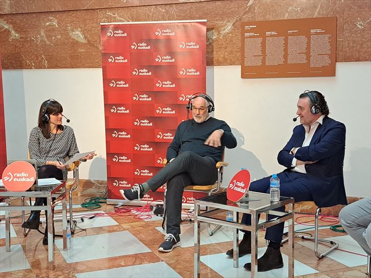 Con el exjugador Andoni Zubizarreta