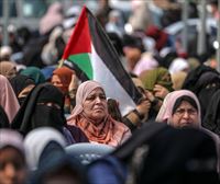 Continúa la fuerte tensión en Palestina mientras cientos de fieles se atrincheran en la mezquita de Al Aqsa