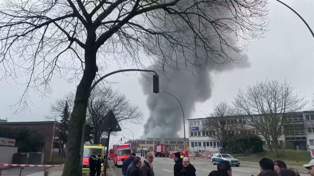 Imagen de la nube tóxica en Hamburgo. Foto: EITB MEDIA