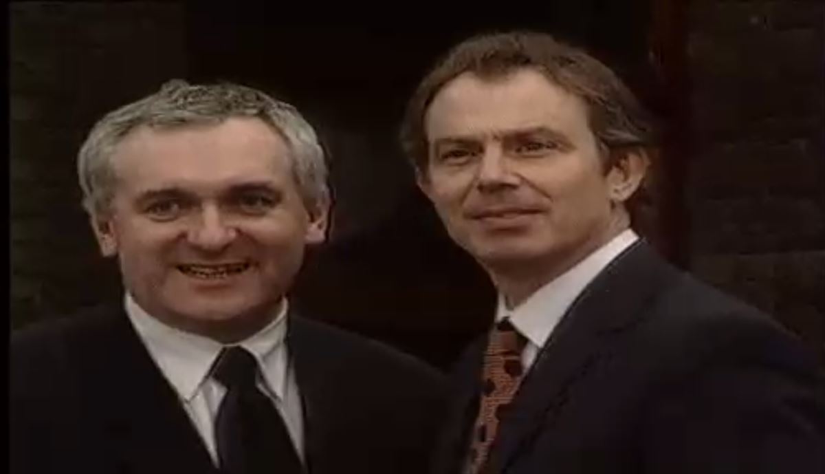 Bertie Ahern y Tony Blair. 