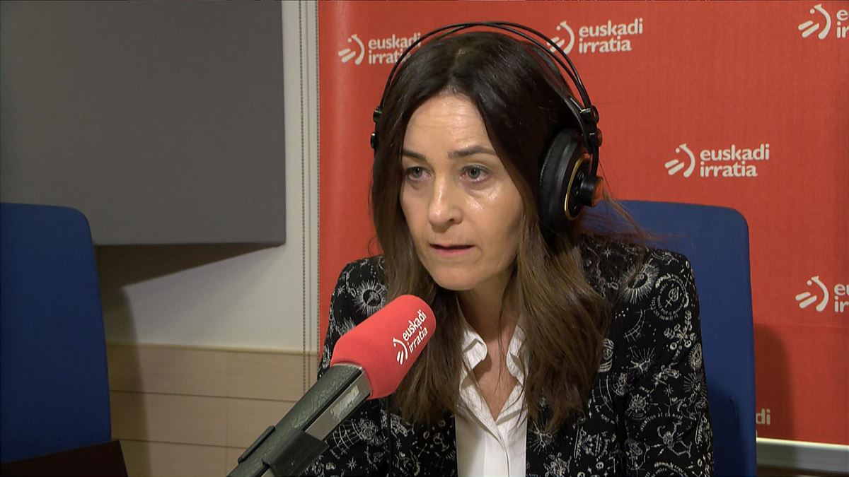 Dobaran, en los estudios de Euskadi Irratia en Bilbao. 