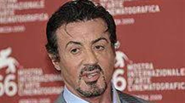 Sylvester Stallone también hace Herri Kirolak en Vitoria