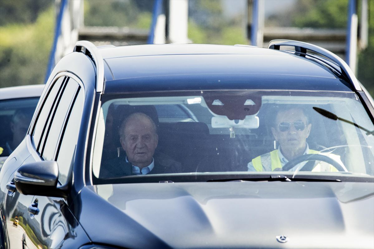Juan Carlos I, en su llegada a Sanxenxo. Foto: EFE