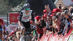 Tadej Pogacar necesitará seis semanas de recuperación para su fractura de escafoides