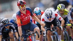 Ethan Hayterrek irabazi du bigarren etapa eta lider jarri da