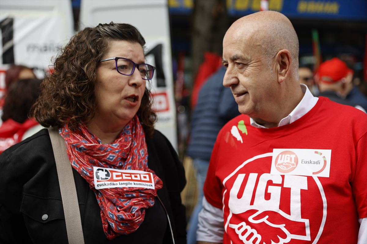Euskadiko CCOOk eta UGTk elkarrizketa sozialaren lorpenak aldarrikatu dituzte