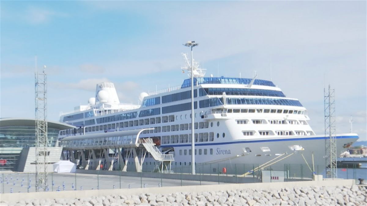 El buque "Sirena". Imagen obtenida de un vídeo de EITB Media.
