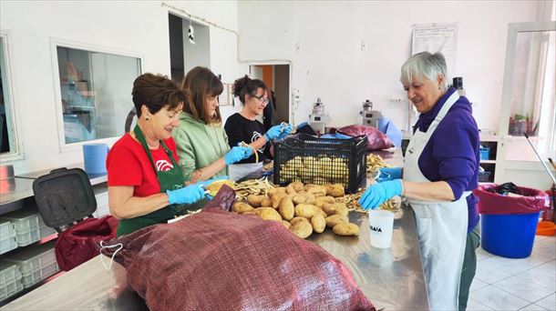 Zaporek elkarteko boluntarioak Lesbosen lanean. 