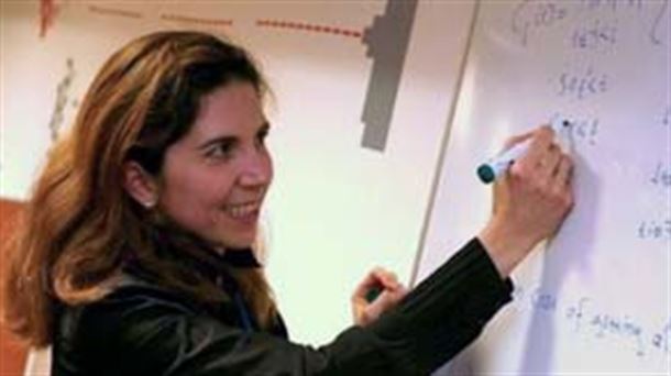 NURIA OLIVER, es doctora en Inteligencia Artificial por el MIT,