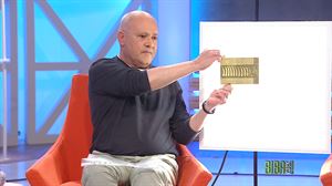 Juanber Alustiza: ''Aitonaren argazkiak dohaintzan emango ditugu, ondo gordetzeko eta publikoak ezagutzeko''