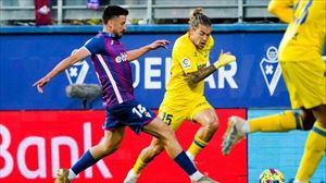 El Eibar pierde el liderato ante la UD Las Palmas y suma siete partidos sin ganar (0-1)